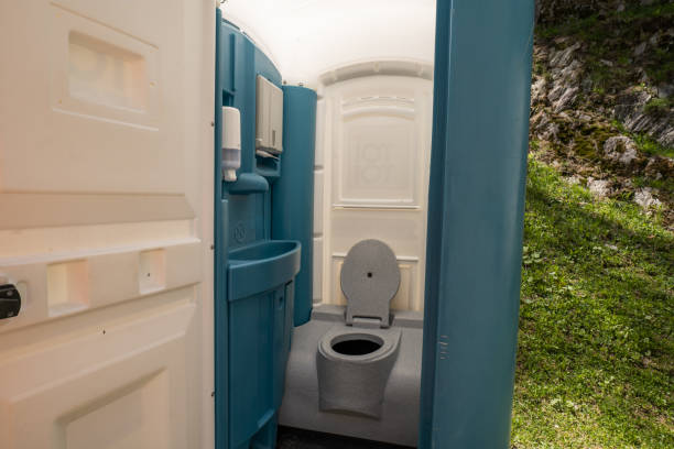 Best Portable Restroom Setup and Delivery  in Richland Hills, TX